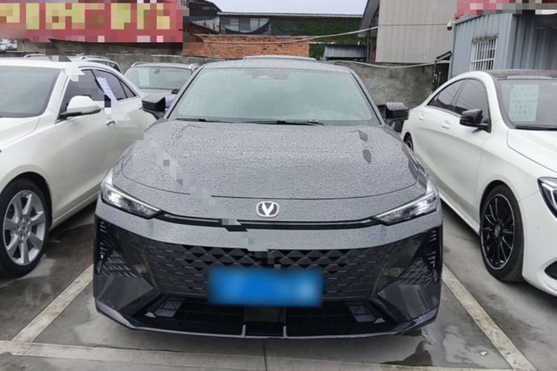 Used CHANGAN UNI-V 2024 1.5T Prestige Edition Front