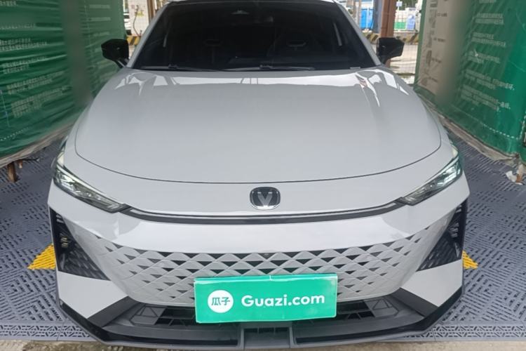Used CHANGAN UNI-V 2024 1.5T Prestige Sport Edition Front