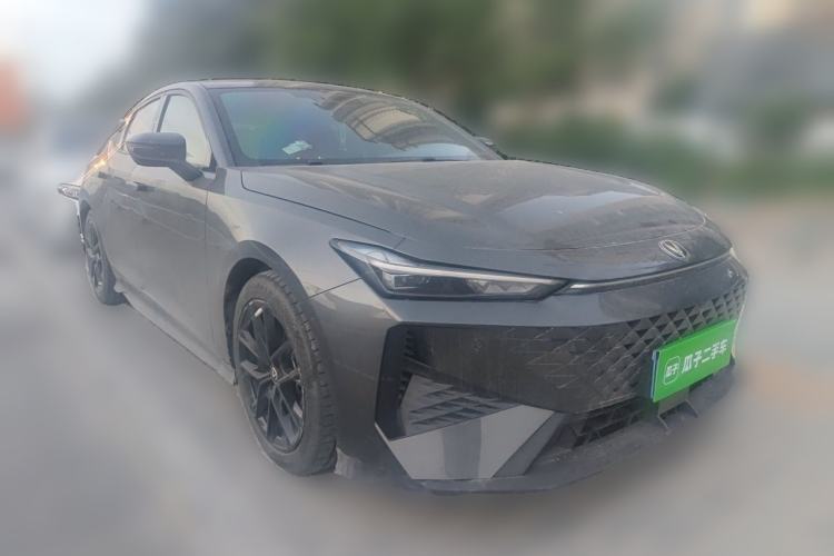 Used CHANGAN UNI-V 2024 1.5T Prestige Edition Front Right 45 Deg