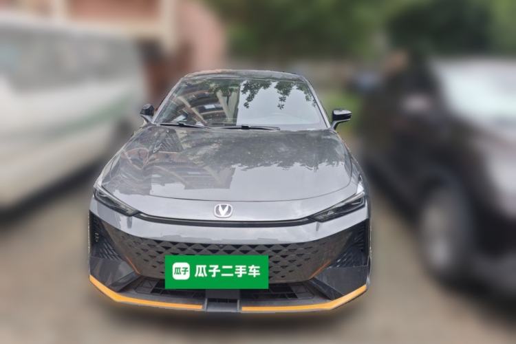 Used CHANGAN UNI-V 2024 1.5T Prestige Sport Edition Front