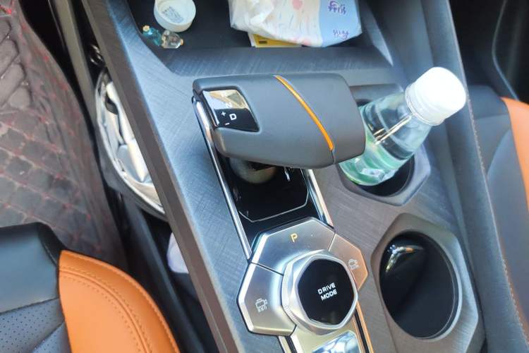 Used CHANGAN UNI-V 2024 1.5T Prestige Sport Edition Gear Lever