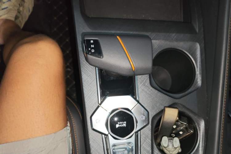 Used CHANGAN UNI-V 2024 1.5T Prestige Edition Gear Lever