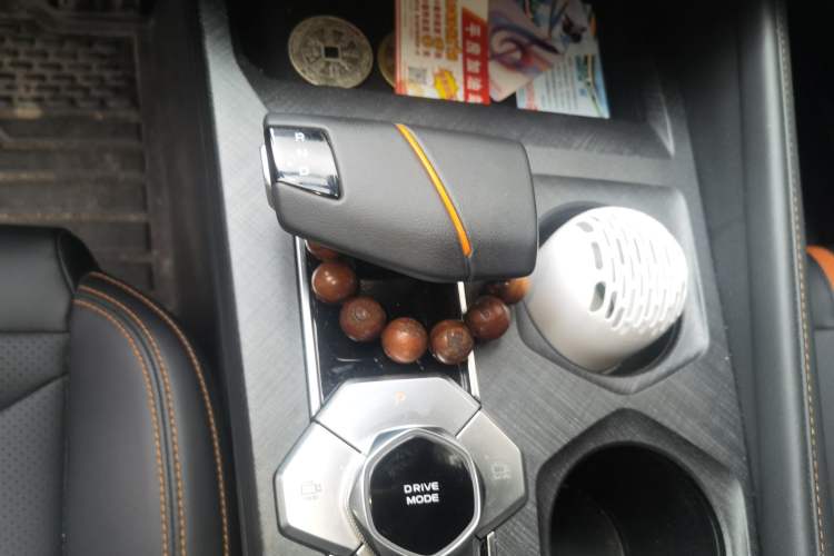 Used CHANGAN UNI-V 2024 1.5T Luxury Edition Gear Lever