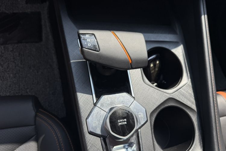 Used CHANGAN UNI-V 2024 1.5T Prestige Edition Gear Lever
