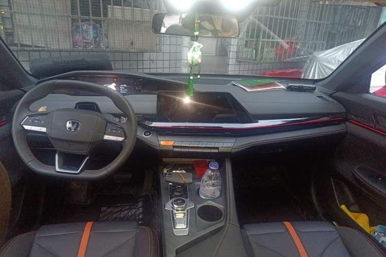 Used CHANGAN UNI-V 2024 1.5T Prestige Edition Headliner