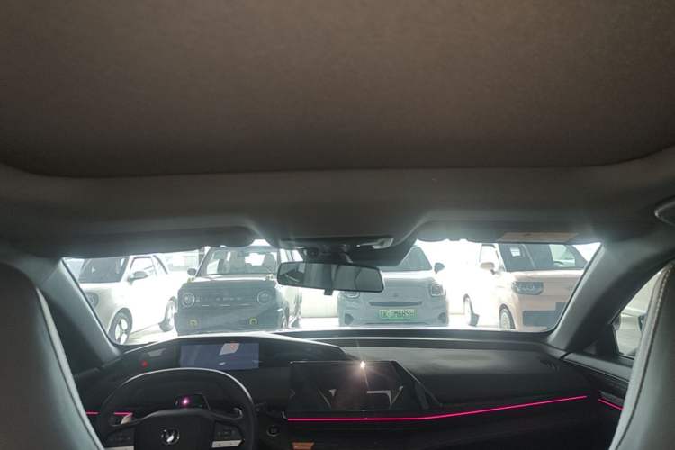 Used CHANGAN UNI-V 2024 1.5T Prestige Edition Headliner