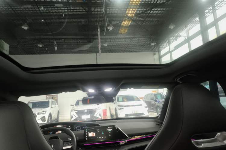 Used CHANGAN UNI-V 2024 1.5T Prestige Edition Headliner