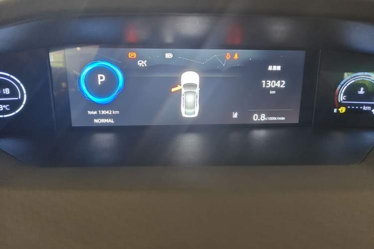 Used CHANGAN UNI-V 2024 1.5T High-Energy Version Instrument Cluster