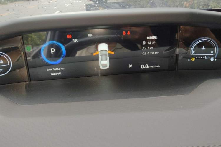 Used CHANGAN UNI-V 2024 1.5T Prestige Edition Instrument Cluster