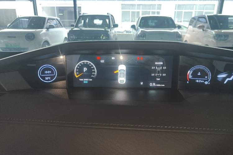 Used CHANGAN UNI-V 2024 1.5T Prestige Edition Instrument Cluster