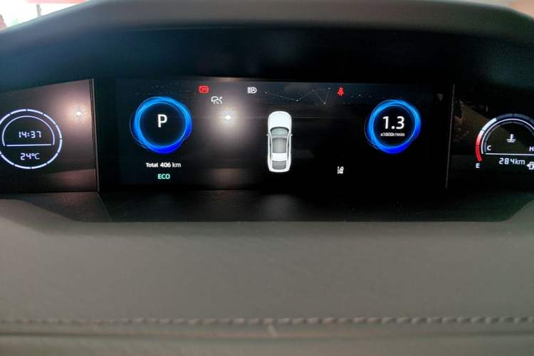Used CHANGAN UNI-V 2024 1.5T Prestige Sport Edition Instrument Cluster