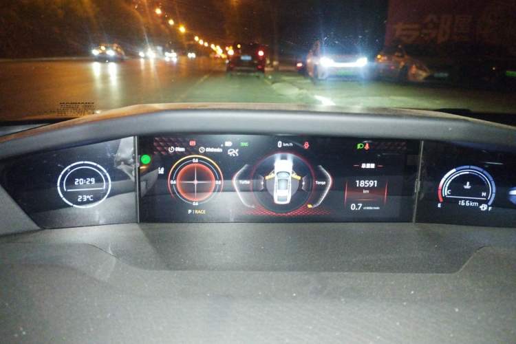 Used CHANGAN UNI-V 2024 1.5T Prestige Sport Edition Instrument Cluster