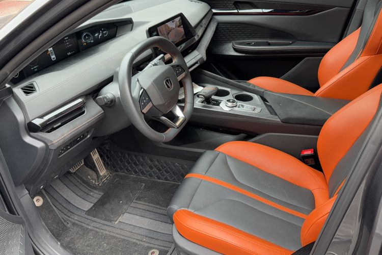 Used CHANGAN UNI-V 2024 1.5T Prestige Sport Edition Interior 1