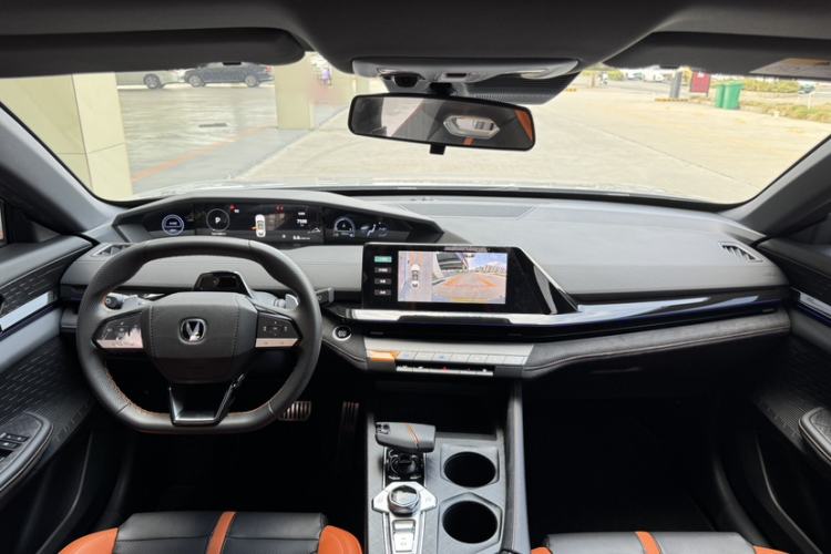 Used CHANGAN UNI-V 2024 1.5T Prestige Sport Edition Interior 1