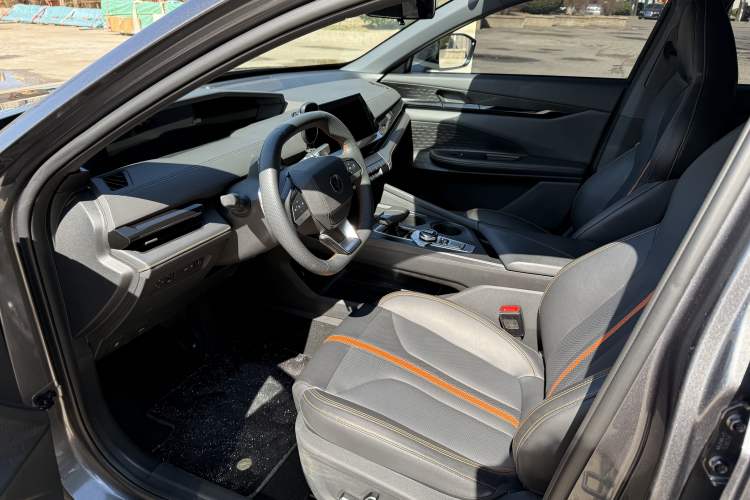 Used CHANGAN UNI-V 2024 1.5T Prestige Edition Interior 1
