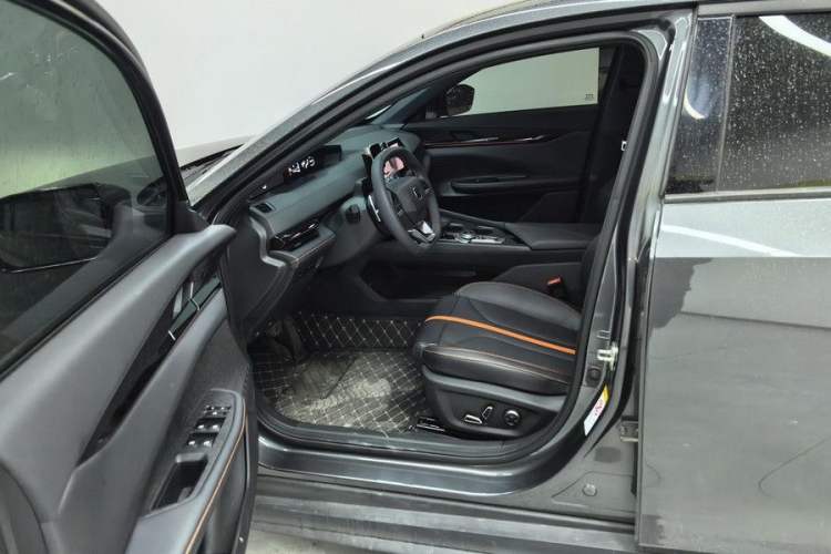Used CHANGAN UNI-V 2024 1.5T Prestige Edition Interior 1
