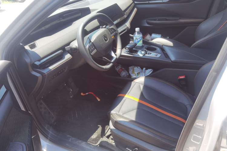 Used CHANGAN UNI-V 2024 1.5T Prestige Edition Interior 2