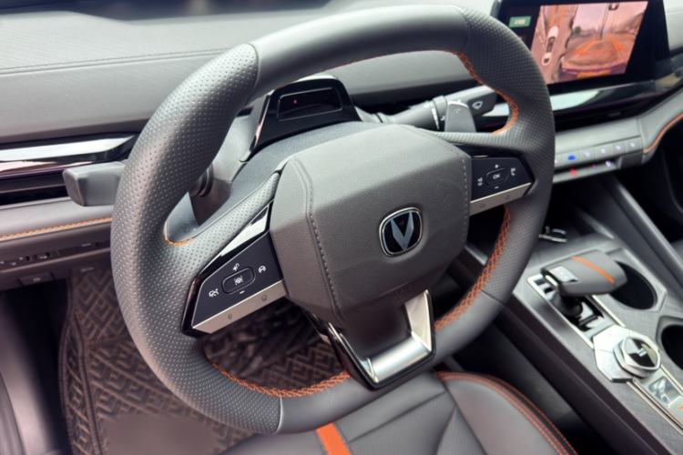 Used CHANGAN UNI-V 2024 1.5T Prestige Edition Interior 2
