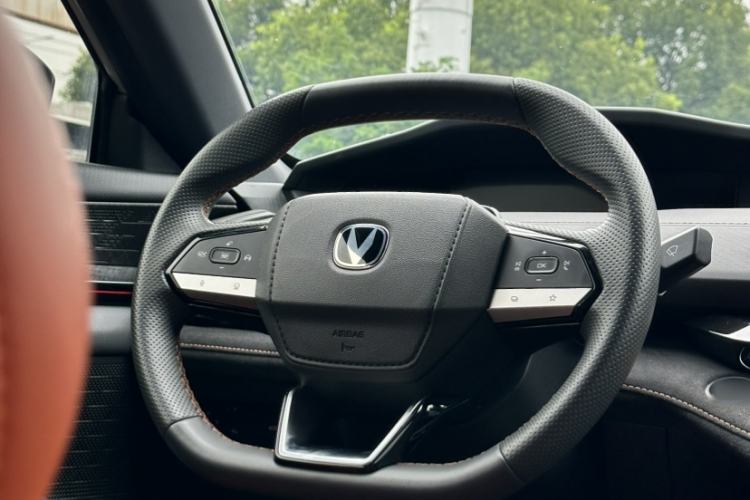 Used CHANGAN UNI-V 2024 1.5T Prestige Sport Edition Interior 3
