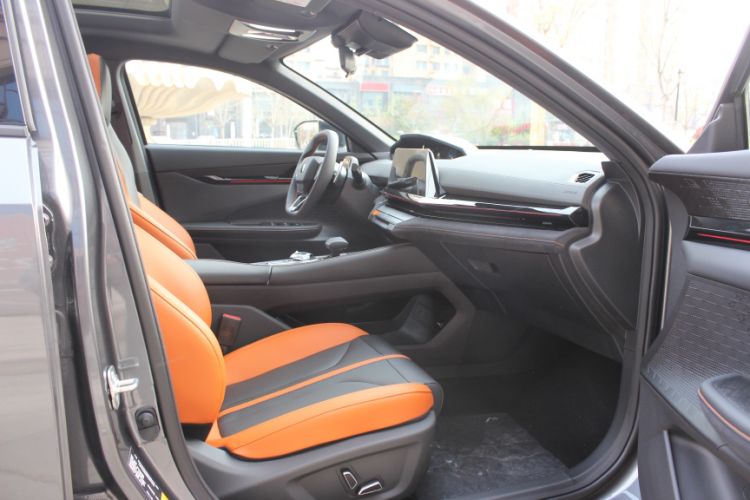 Used CHANGAN UNI-V 2024 1.5T Prestige Sport Edition Interior 3