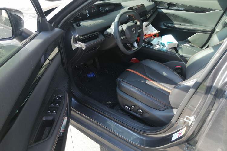 Used CHANGAN UNI-V 2024 1.5T Prestige Edition Interior 3
