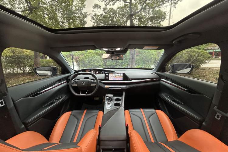 Used CHANGAN UNI-V 2024 1.5T Prestige Sport Edition Interior 3
