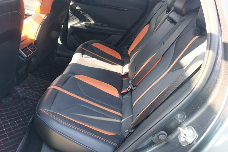 Used CHANGAN UNI-V 2024 1.5T Prestige Sport Edition Interior 4