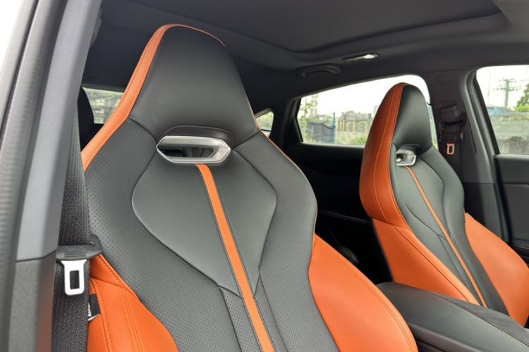 Used CHANGAN UNI-V 2024 1.5T Prestige Sport Edition Interior 7