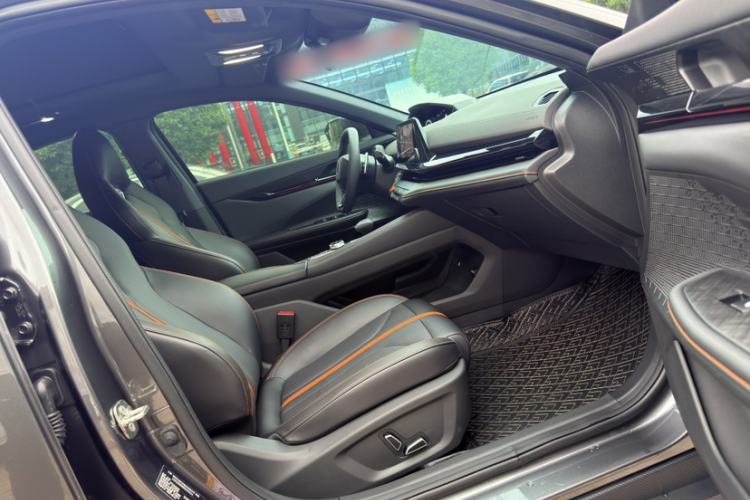 Used CHANGAN UNI-V 2024 1.5T Prestige Edition Interior 9