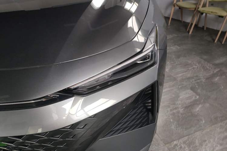 Used CHANGAN UNI-V 2024 1.5T Prestige Edition Left Front Headlight