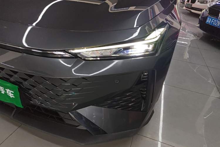 Used CHANGAN UNI-V 2024 1.5T Prestige Edition Left Front Headlight