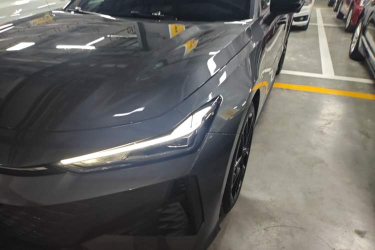 Used CHANGAN UNI-V 2024 1.5T Prestige Edition Left Front Headlight