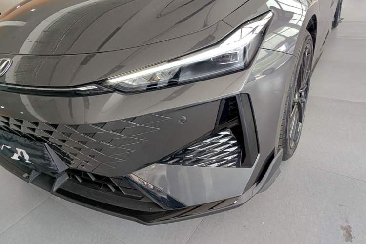 Used CHANGAN UNI-V 2024 1.5T Prestige Sport Edition Left Front Headlight