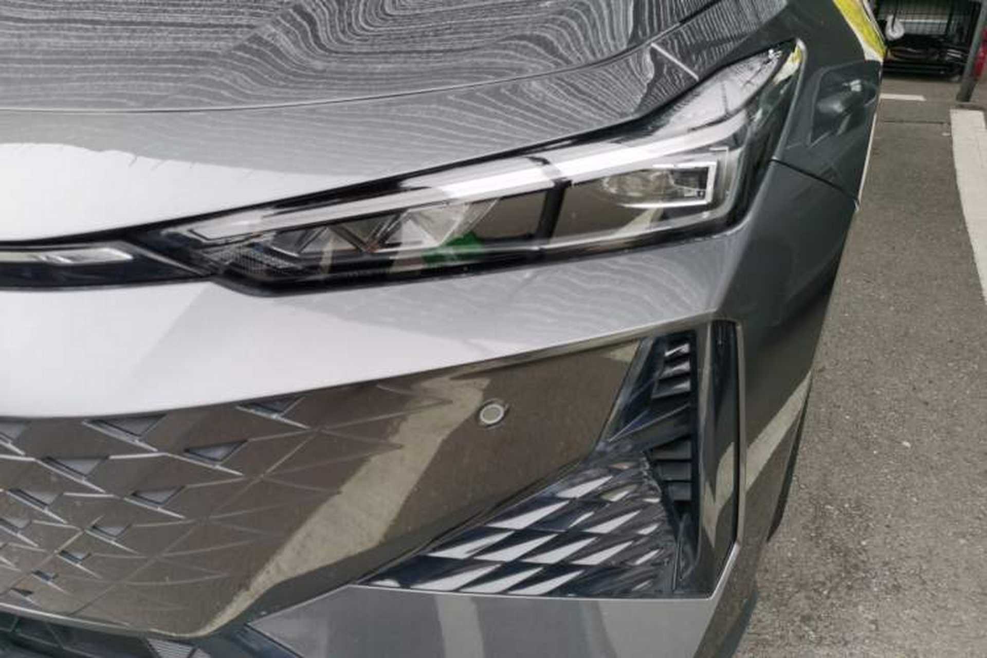Used CHANGAN UNI-V 2024 1.5T Prestige Edition Left Front Headlight