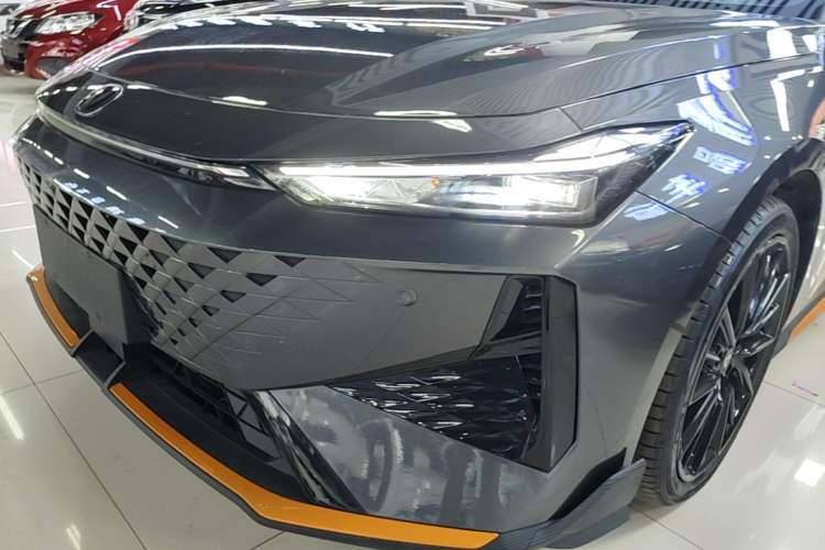 Used CHANGAN UNI-V 2024 1.5T Prestige Sport Edition Left Front Headlight