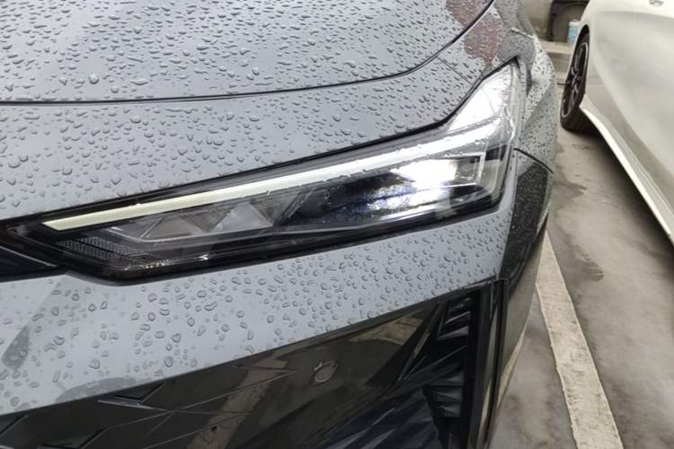 Used CHANGAN UNI-V 2024 1.5T Prestige Edition Left Front Headlight