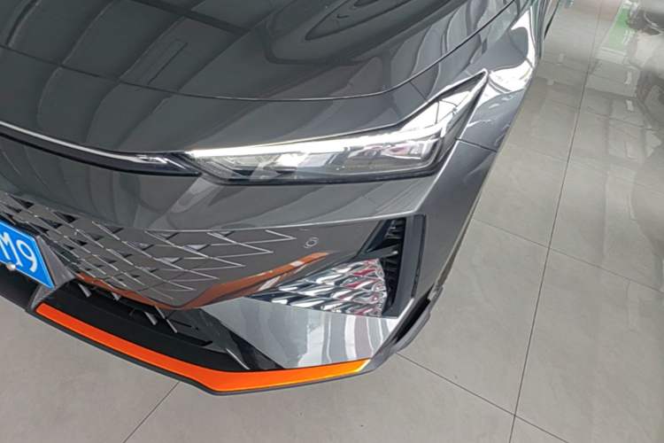 Used CHANGAN UNI-V 2024 1.5T Prestige Sport Edition Left Front Headlight
