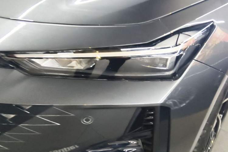 Used CHANGAN UNI-V 2024 1.5T Prestige Edition Left Front Headlight
