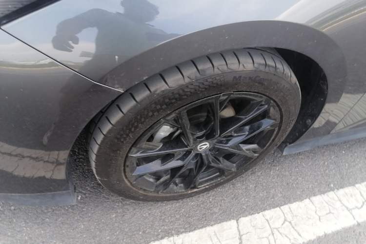 Used CHANGAN UNI-V 2024 1.5T Prestige Edition Left Front Wheel Hub