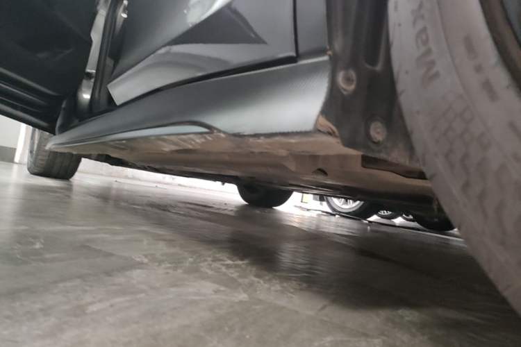 Used CHANGAN UNI-V 2024 1.5T Prestige Edition Left Side Sill