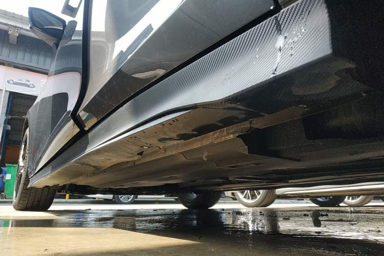 Used CHANGAN UNI-V 2024 1.5T Prestige Edition Left Side Sill