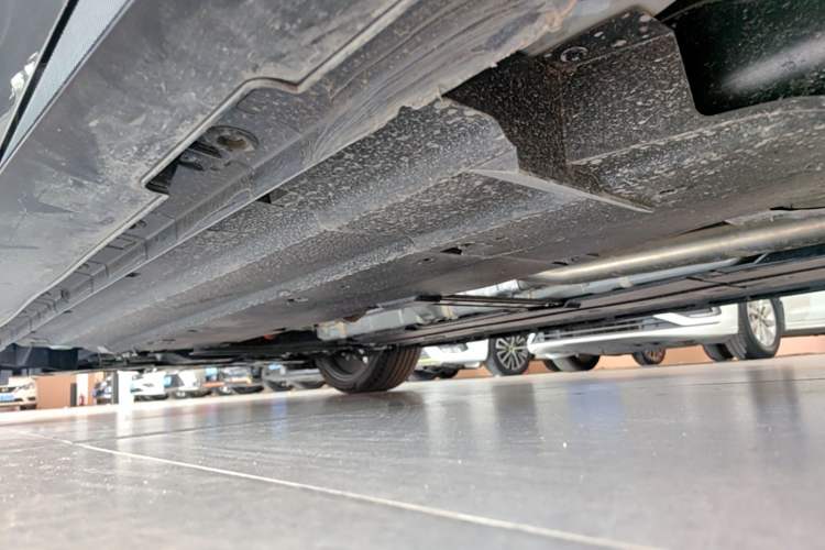 Used CHANGAN UNI-V 2024 1.5T Prestige Sport Edition Left Side Sill