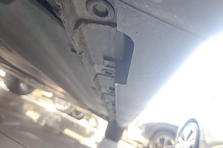 Used CHANGAN UNI-V 2024 1.5T Prestige Edition Left Side Sill