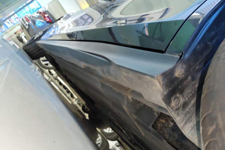 Used CHANGAN UNI-V 2024 1.5T Prestige Edition Left Side Sill
