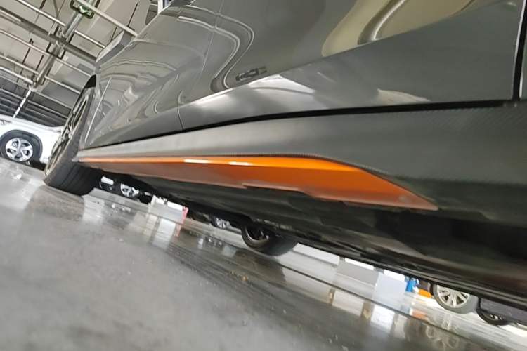 Used CHANGAN UNI-V 2024 1.5T Prestige Sport Edition Left Side Sill