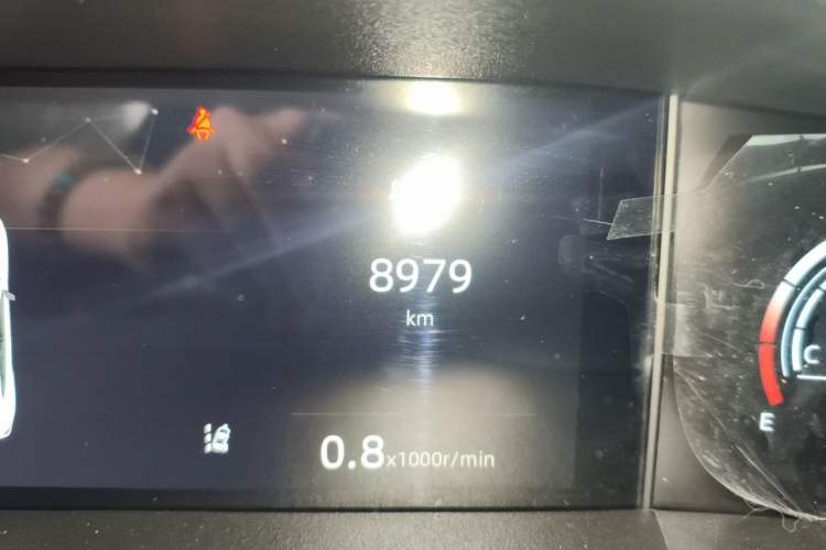 Used CHANGAN UNI-V 2024 1.5T Prestige Sport Edition Odometer Close Up