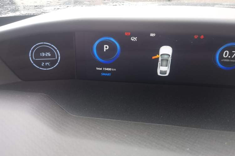 Used CHANGAN UNI-V 2024 1.5T Luxury Edition Odometer Close Up