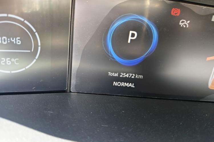 Used CHANGAN UNI-V 2024 1.5T Prestige Edition Odometer Close Up