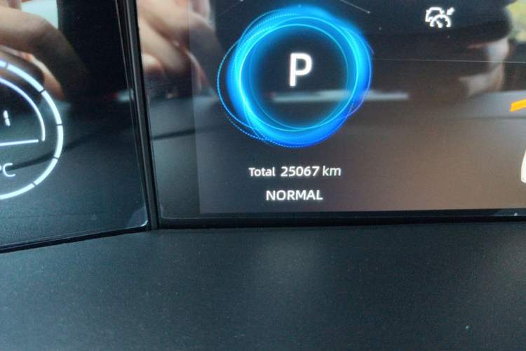 Used CHANGAN UNI-V 2024 1.5T Prestige Sport Edition Odometer Close Up