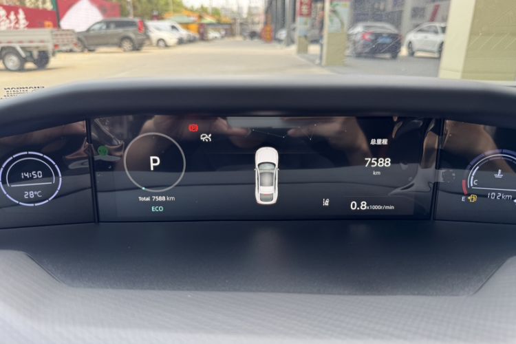 Used CHANGAN UNI-V 2024 1.5T Prestige Sport Edition Odometer Close Up